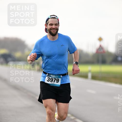 12.04.2026 - 45. Internationalen Wilhelmsburger Insellauf Dr. Thomas Lammeyer http://msf.ph/oto/9438610 12.04.2026 09:53:39 Laufen 3979 meine-sportfotos.de