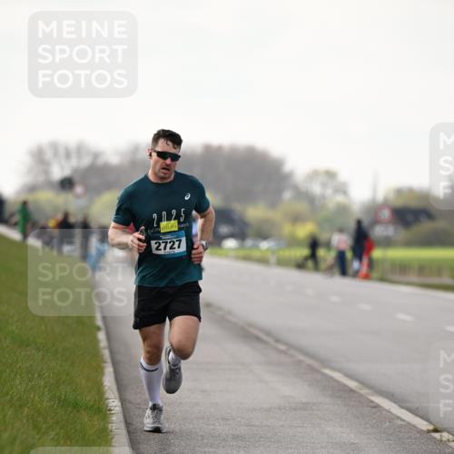 12.04.2026 - 45. Internationalen Wilhelmsburger Insellauf Dr. Thomas Lammeyer http://msf.ph/oto/9438614 12.04.2026 09:54:23 Laufen 2025, 2727 meine-sportfotos.de