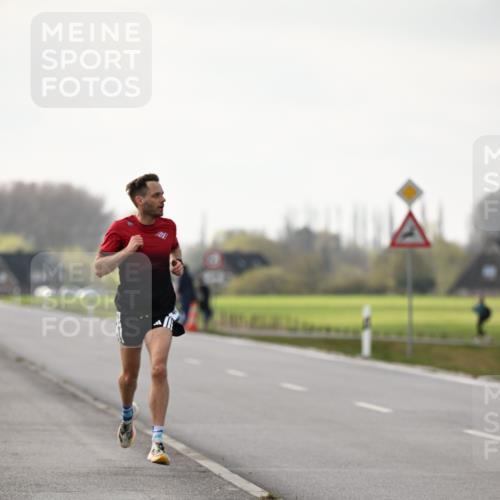 12.04.2026 - 45. Internationalen Wilhelmsburger Insellauf Dr. Thomas Lammeyer http://msf.ph/oto/9438662 12.04.2026 09:54:44 Laufen  meine-sportfotos.de