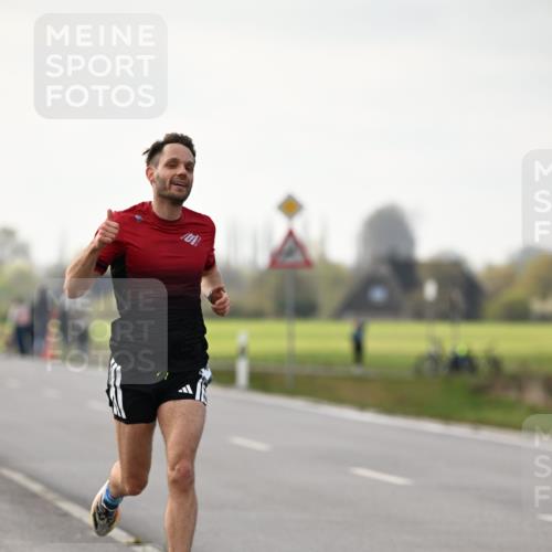 12.04.2026 - 45. Internationalen Wilhelmsburger Insellauf Dr. Thomas Lammeyer http://msf.ph/oto/9438678 12.04.2026 09:54:46 Laufen  meine-sportfotos.de