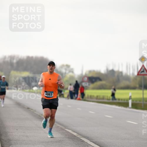 12.04.2026 - 45. Internationalen Wilhelmsburger Insellauf Dr. Thomas Lammeyer http://msf.ph/oto/9438687 12.04.2026 09:54:51 Laufen 4863 meine-sportfotos.de