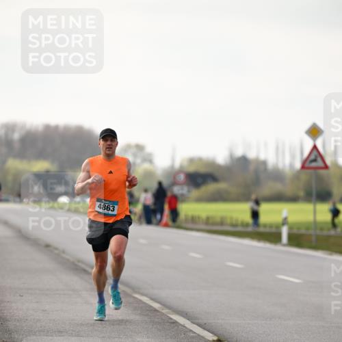 12.04.2026 - 45. Internationalen Wilhelmsburger Insellauf Dr. Thomas Lammeyer http://msf.ph/oto/9438690 12.04.2026 09:54:52 Laufen 4863 meine-sportfotos.de