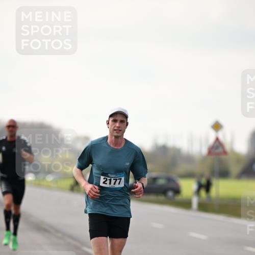 12.04.2026 - 45. Internationalen Wilhelmsburger Insellauf Dr. Thomas Lammeyer http://msf.ph/oto/9438721 12.04.2026 09:55:04 Laufen 2177 meine-sportfotos.de