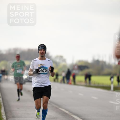 12.04.2026 - 45. Internationalen Wilhelmsburger Insellauf Dr. Thomas Lammeyer http://msf.ph/oto/9438729 12.04.2026 09:55:10 Laufen 10, 2970 meine-sportfotos.de