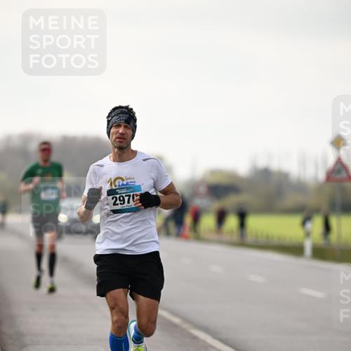 12.04.2026 - 45. Internationalen Wilhelmsburger Insellauf Dr. Thomas Lammeyer http://msf.ph/oto/9438736 12.04.2026 09:55:11 Laufen 10, 2970 meine-sportfotos.de