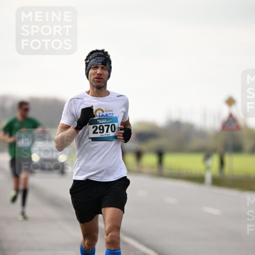 12.04.2026 - 45. Internationalen Wilhelmsburger Insellauf Dr. Thomas Lammeyer http://msf.ph/oto/9438742 12.04.2026 09:55:12 Laufen 19, 2970 meine-sportfotos.de