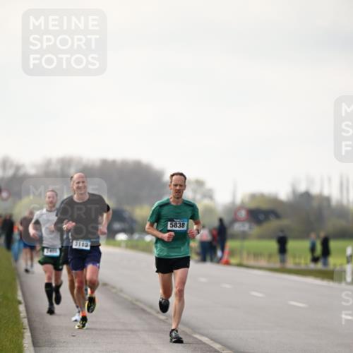 12.04.2026 - 45. Internationalen Wilhelmsburger Insellauf Dr. Thomas Lammeyer http://msf.ph/oto/9438763 12.04.2026 09:55:45 Laufen 3113, 5838 meine-sportfotos.de