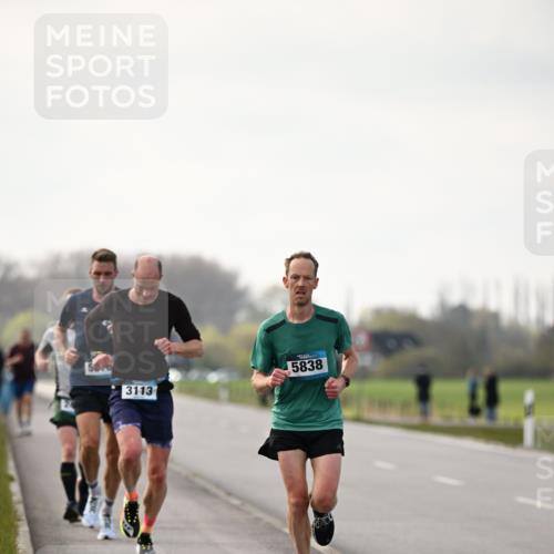 12.04.2026 - 45. Internationalen Wilhelmsburger Insellauf Dr. Thomas Lammeyer http://msf.ph/oto/9438777 12.04.2026 09:55:47 Laufen 3113, 5838 meine-sportfotos.de