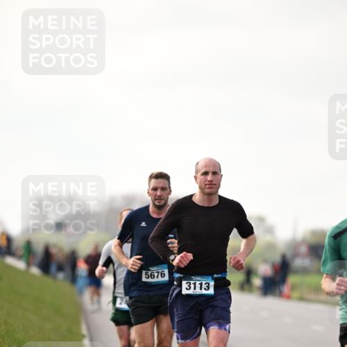 12.04.2026 - 45. Internationalen Wilhelmsburger Insellauf Dr. Thomas Lammeyer http://msf.ph/oto/9438785 12.04.2026 09:55:49 Laufen 5676, 3113 meine-sportfotos.de