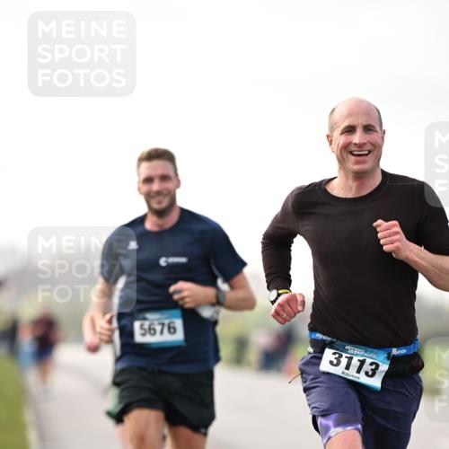 12.04.2026 - 45. Internationalen Wilhelmsburger Insellauf Dr. Thomas Lammeyer http://msf.ph/oto/9438798 12.04.2026 09:55:51 Laufen 5676, 45, 3113 meine-sportfotos.de