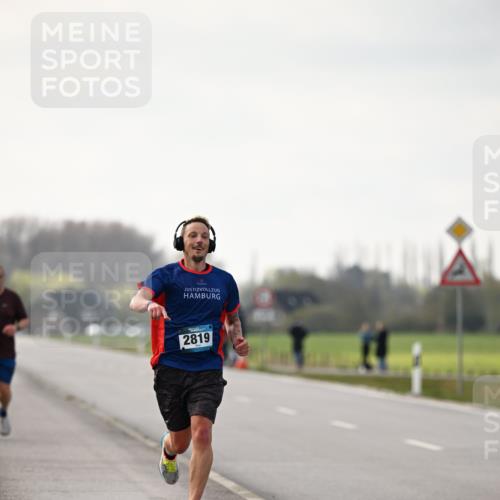 12.04.2026 - 45. Internationalen Wilhelmsburger Insellauf Dr. Thomas Lammeyer http://msf.ph/oto/9438815 12.04.2026 09:56:06 Laufen 2819 meine-sportfotos.de