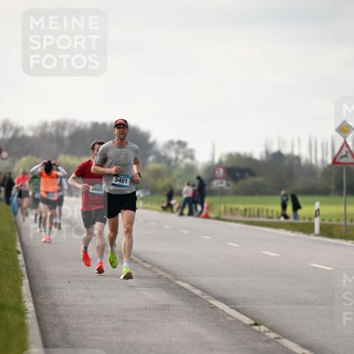 12.04.2026 - 45. Internationalen Wilhelmsburger Insellauf Dr. Thomas Lammeyer http://msf.ph/oto/9438845 12.04.2026 09:56:26 Laufen 3685, 3401 meine-sportfotos.de