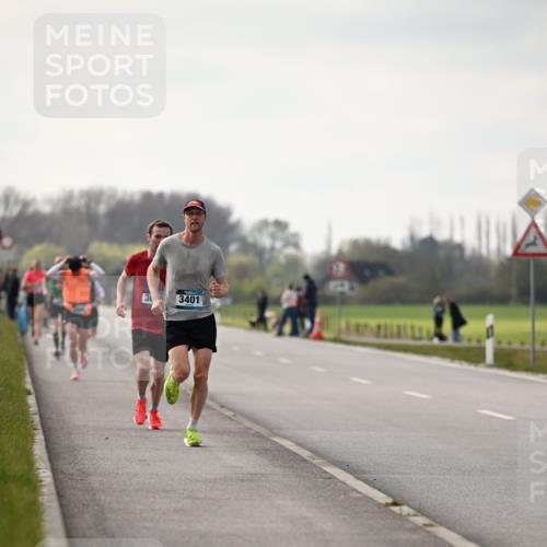 12.04.2026 - 45. Internationalen Wilhelmsburger Insellauf Dr. Thomas Lammeyer http://msf.ph/oto/9438846 12.04.2026 09:56:26 Laufen 35, 3401 meine-sportfotos.de