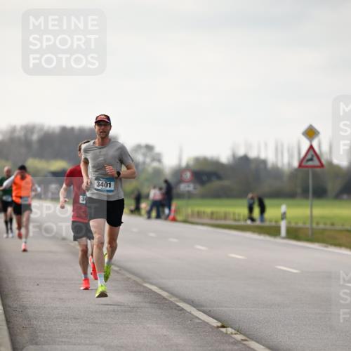 12.04.2026 - 45. Internationalen Wilhelmsburger Insellauf Dr. Thomas Lammeyer http://msf.ph/oto/9438853 12.04.2026 09:56:27 Laufen 3401 meine-sportfotos.de
