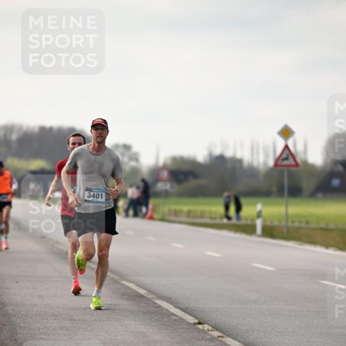 12.04.2026 - 45. Internationalen Wilhelmsburger Insellauf Dr. Thomas Lammeyer http://msf.ph/oto/9438857 12.04.2026 09:56:28 Laufen 3401 meine-sportfotos.de