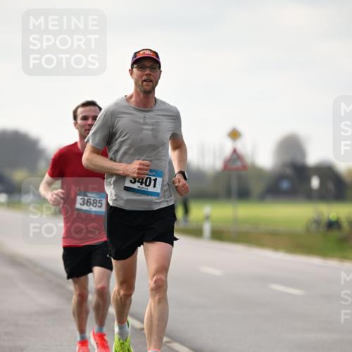 12.04.2026 - 45. Internationalen Wilhelmsburger Insellauf Dr. Thomas Lammeyer http://msf.ph/oto/9438868 12.04.2026 09:56:31 Laufen 3685, 5401 meine-sportfotos.de