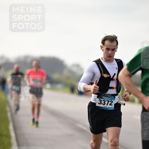 12.04.2026 - 45. Internationalen Wilhelmsburger Insellauf Dr. Thomas Lammeyer http://msf.ph/oto/9438916 12.04.2026 09:56:41 Laufen 45, 3372 meine-sportfotos.de