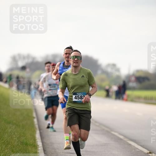 12.04.2026 - 45. Internationalen Wilhelmsburger Insellauf Dr. Thomas Lammeyer http://msf.ph/oto/9438967 12.04.2026 09:56:51 Laufen 458 meine-sportfotos.de