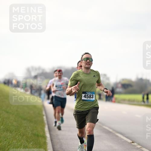 12.04.2026 - 45. Internationalen Wilhelmsburger Insellauf Dr. Thomas Lammeyer http://msf.ph/oto/9438971 12.04.2026 09:56:52 Laufen 4583 meine-sportfotos.de