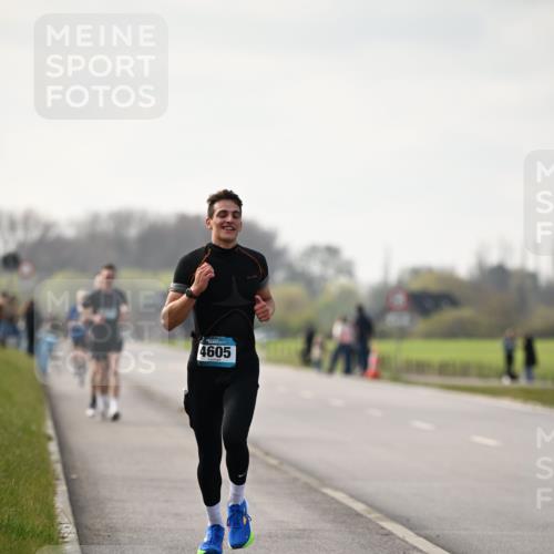 12.04.2026 - 45. Internationalen Wilhelmsburger Insellauf Dr. Thomas Lammeyer http://msf.ph/oto/9439005 12.04.2026 09:57:09 Laufen 4605 meine-sportfotos.de