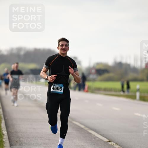 12.04.2026 - 45. Internationalen Wilhelmsburger Insellauf Dr. Thomas Lammeyer http://msf.ph/oto/9439010 12.04.2026 09:57:10 Laufen 4605 meine-sportfotos.de