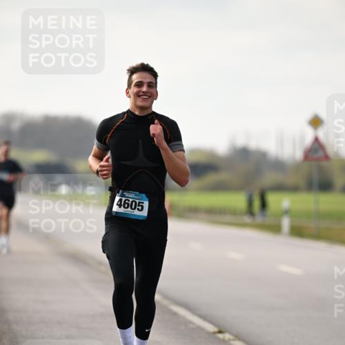 12.04.2026 - 45. Internationalen Wilhelmsburger Insellauf Dr. Thomas Lammeyer http://msf.ph/oto/9439016 12.04.2026 09:57:11 Laufen 45, 4605 meine-sportfotos.de