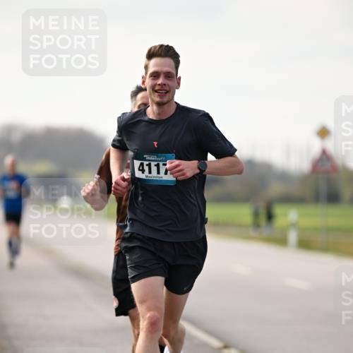 12.04.2026 - 45. Internationalen Wilhelmsburger Insellauf Dr. Thomas Lammeyer http://msf.ph/oto/9439041 12.04.2026 09:57:20 Laufen 4117 meine-sportfotos.de
