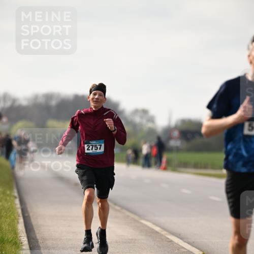 12.04.2026 - 45. Internationalen Wilhelmsburger Insellauf Dr. Thomas Lammeyer http://msf.ph/oto/9439082 12.04.2026 09:57:48 Laufen 2757, 5 meine-sportfotos.de