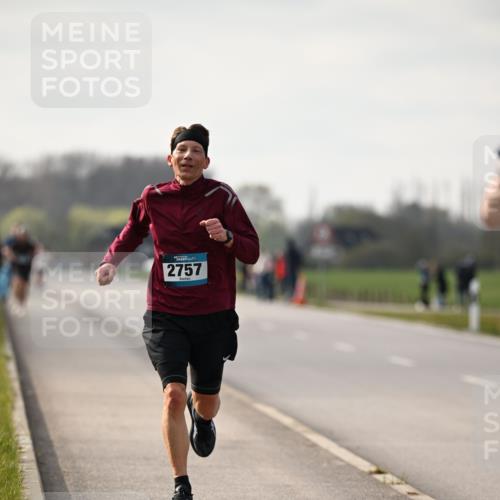 12.04.2026 - 45. Internationalen Wilhelmsburger Insellauf Dr. Thomas Lammeyer http://msf.ph/oto/9439088 12.04.2026 09:57:49 Laufen 2757 meine-sportfotos.de