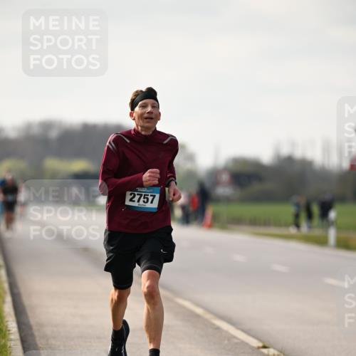 12.04.2026 - 45. Internationalen Wilhelmsburger Insellauf Dr. Thomas Lammeyer http://msf.ph/oto/9439090 12.04.2026 09:57:49 Laufen 2757 meine-sportfotos.de
