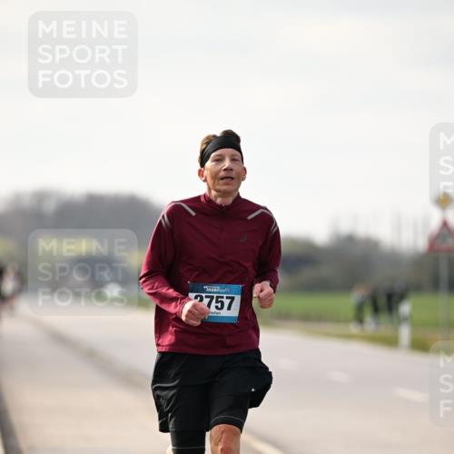 12.04.2026 - 45. Internationalen Wilhelmsburger Insellauf Dr. Thomas Lammeyer http://msf.ph/oto/9439096 12.04.2026 09:57:50 Laufen 2757 meine-sportfotos.de