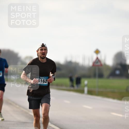 12.04.2026 - 45. Internationalen Wilhelmsburger Insellauf Dr. Thomas Lammeyer http://msf.ph/oto/9439112 12.04.2026 09:58:06 Laufen 1162 meine-sportfotos.de