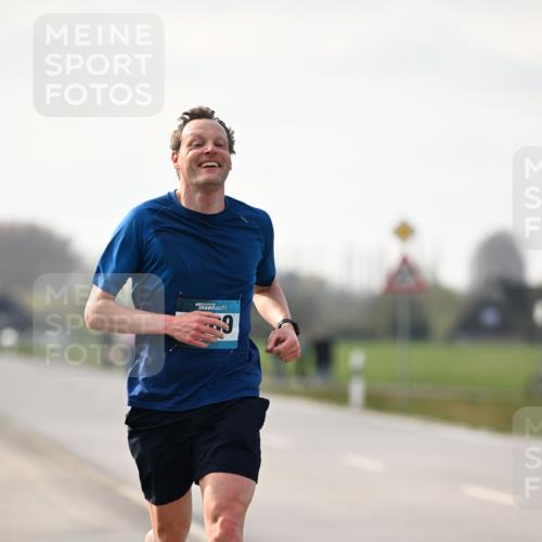 12.04.2026 - 45. Internationalen Wilhelmsburger Insellauf Dr. Thomas Lammeyer http://msf.ph/oto/9439128 12.04.2026 09:58:09 Laufen  meine-sportfotos.de