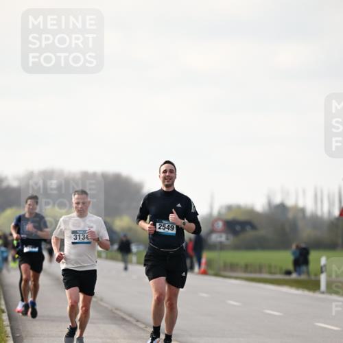 12.04.2026 - 45. Internationalen Wilhelmsburger Insellauf Dr. Thomas Lammeyer http://msf.ph/oto/9439137 12.04.2026 09:58:23 Laufen 2549, 3134 meine-sportfotos.de