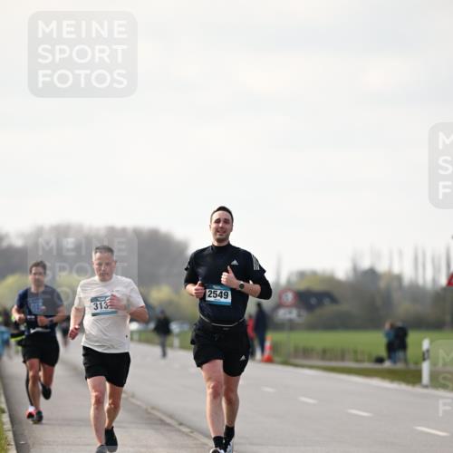 12.04.2026 - 45. Internationalen Wilhelmsburger Insellauf Dr. Thomas Lammeyer http://msf.ph/oto/9439138 12.04.2026 09:58:23 Laufen 2549, 313 meine-sportfotos.de