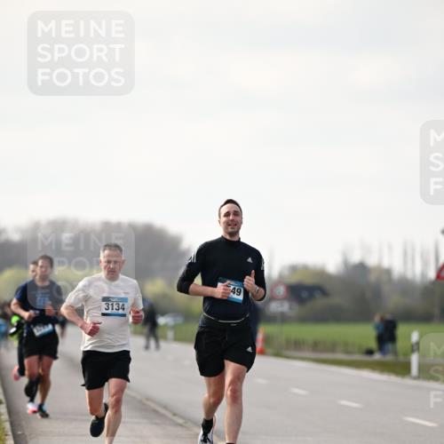 12.04.2026 - 45. Internationalen Wilhelmsburger Insellauf Dr. Thomas Lammeyer http://msf.ph/oto/9439141 12.04.2026 09:58:23 Laufen 3134, 49 meine-sportfotos.de