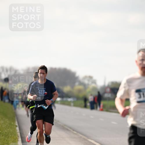 12.04.2026 - 45. Internationalen Wilhelmsburger Insellauf Dr. Thomas Lammeyer http://msf.ph/oto/9439164 12.04.2026 09:58:28 Laufen 2023 meine-sportfotos.de