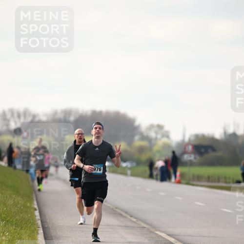 12.04.2026 - 45. Internationalen Wilhelmsburger Insellauf Dr. Thomas Lammeyer http://msf.ph/oto/9439191 12.04.2026 09:58:38 Laufen 976, 22 meine-sportfotos.de