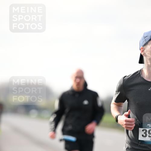12.04.2026 - 45. Internationalen Wilhelmsburger Insellauf Dr. Thomas Lammeyer http://msf.ph/oto/9439205 12.04.2026 09:58:43 Laufen 45, 39 meine-sportfotos.de