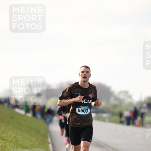 12.04.2026 - 45. Internationalen Wilhelmsburger Insellauf Dr. Thomas Lammeyer http://msf.ph/oto/9439210 12.04.2026 09:58:53 Laufen 040, 5507 meine-sportfotos.de