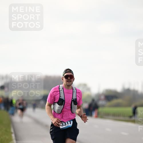 12.04.2026 - 45. Internationalen Wilhelmsburger Insellauf Dr. Thomas Lammeyer http://msf.ph/oto/9439245 12.04.2026 09:59:01 Laufen 3317 meine-sportfotos.de