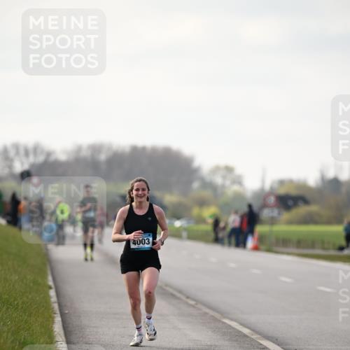 12.04.2026 - 45. Internationalen Wilhelmsburger Insellauf Dr. Thomas Lammeyer http://msf.ph/oto/9439252 12.04.2026 09:59:13 Laufen 4003 meine-sportfotos.de
