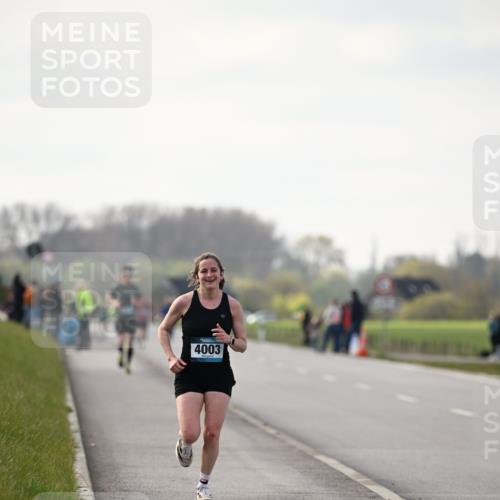 12.04.2026 - 45. Internationalen Wilhelmsburger Insellauf Dr. Thomas Lammeyer http://msf.ph/oto/9439254 12.04.2026 09:59:13 Laufen 4003 meine-sportfotos.de