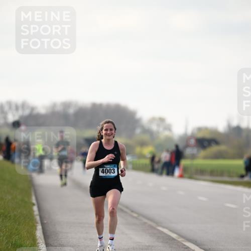 12.04.2026 - 45. Internationalen Wilhelmsburger Insellauf Dr. Thomas Lammeyer http://msf.ph/oto/9439257 12.04.2026 09:59:13 Laufen 4003 meine-sportfotos.de
