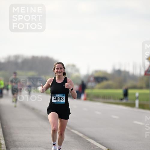 12.04.2026 - 45. Internationalen Wilhelmsburger Insellauf Dr. Thomas Lammeyer http://msf.ph/oto/9439264 12.04.2026 09:59:14 Laufen 4003 meine-sportfotos.de