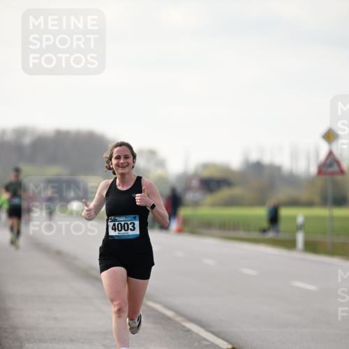 12.04.2026 - 45. Internationalen Wilhelmsburger Insellauf Dr. Thomas Lammeyer http://msf.ph/oto/9439265 12.04.2026 09:59:14 Laufen 4003 meine-sportfotos.de