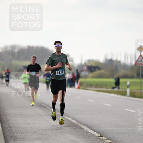 12.04.2026 - 45. Internationalen Wilhelmsburger Insellauf Dr. Thomas Lammeyer http://msf.ph/oto/9439275 12.04.2026 09:59:26 Laufen 5237 meine-sportfotos.de