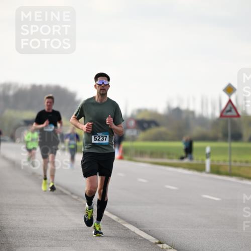 12.04.2026 - 45. Internationalen Wilhelmsburger Insellauf Dr. Thomas Lammeyer http://msf.ph/oto/9439282 12.04.2026 09:59:27 Laufen 5237 meine-sportfotos.de