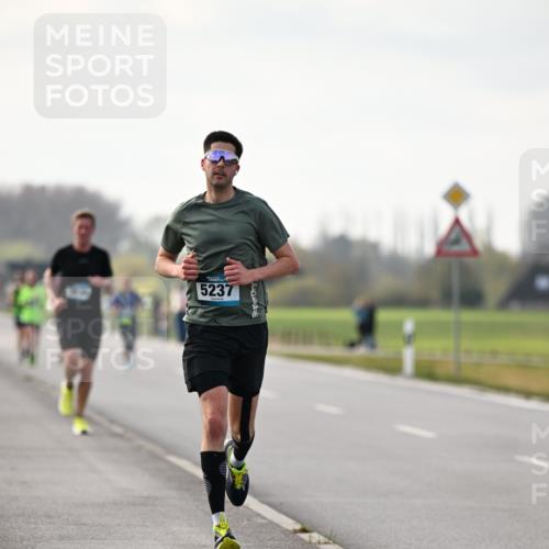 12.04.2026 - 45. Internationalen Wilhelmsburger Insellauf Dr. Thomas Lammeyer http://msf.ph/oto/9439289 12.04.2026 09:59:28 Laufen 5237 meine-sportfotos.de