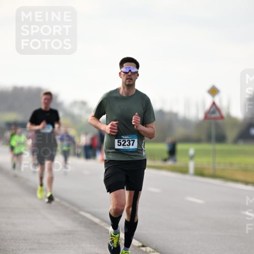 12.04.2026 - 45. Internationalen Wilhelmsburger Insellauf Dr. Thomas Lammeyer http://msf.ph/oto/9439293 12.04.2026 09:59:28 Laufen 5237 meine-sportfotos.de